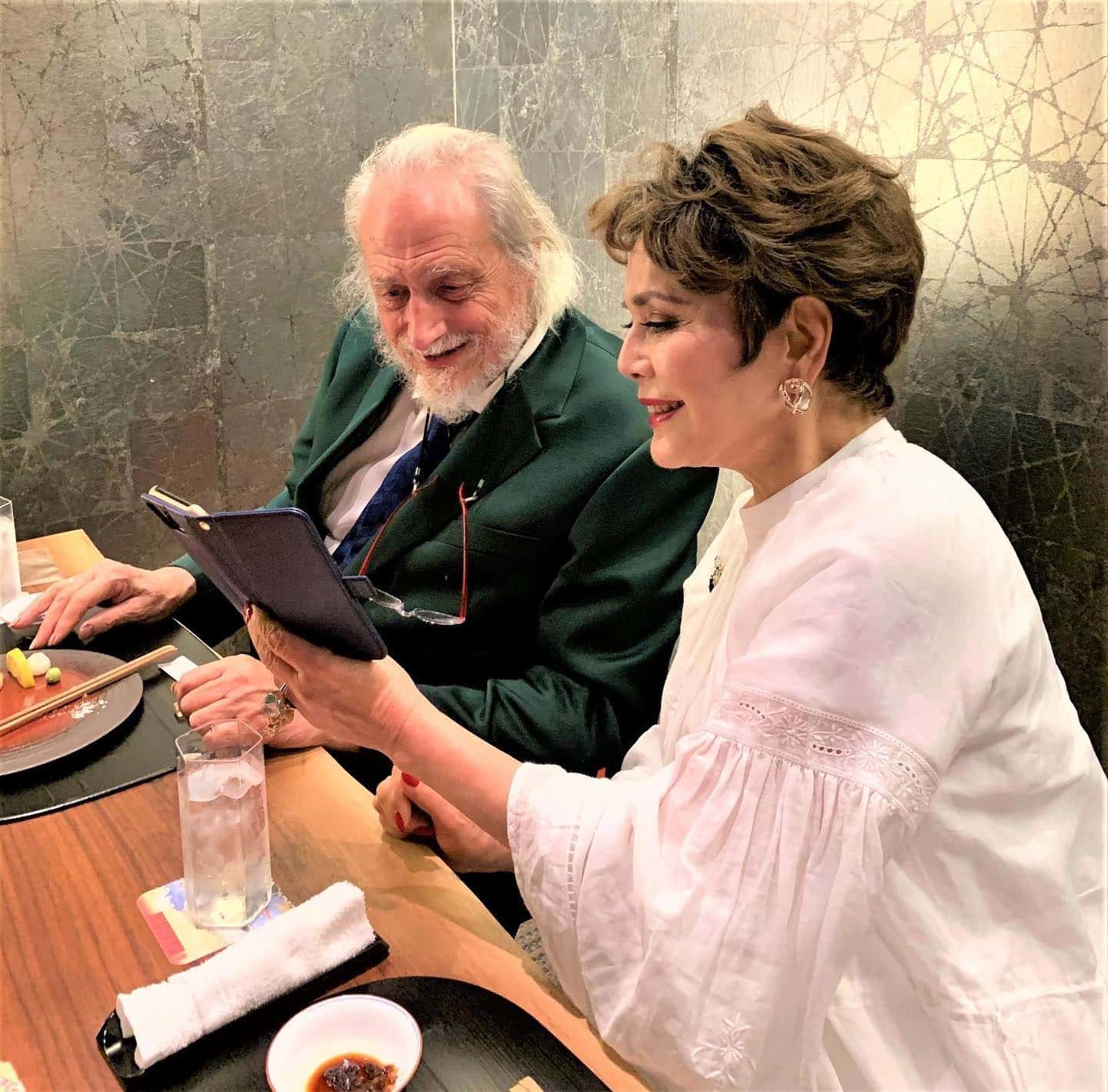 デヴィ夫人、古き友人に別れの言葉告げる💬