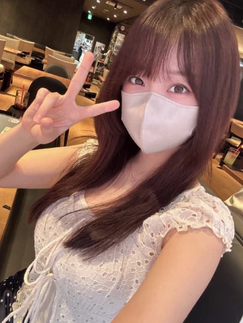 「ユニアリ練習してる！」グラビアアイドル・伊織もえが自撮り写真を投稿。可愛いと話題に