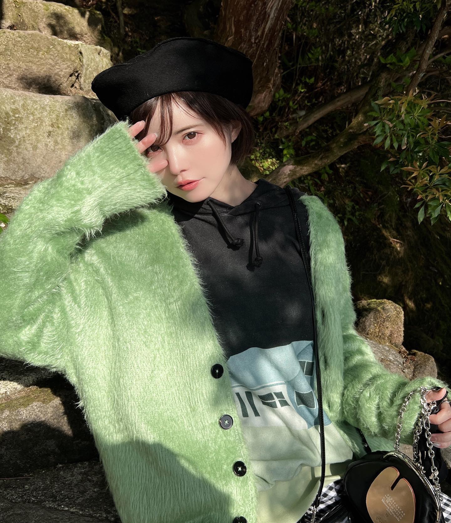 益若つばささん箱根旅行満喫💕ガーリーなコーディネート披露✨