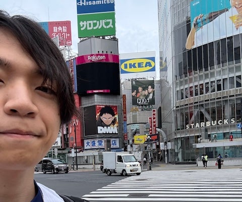 「今回はトロフィーを持った勝者として！！！」”クイズ最強プレイヤー”がトッテナムのEL優勝に歓喜！