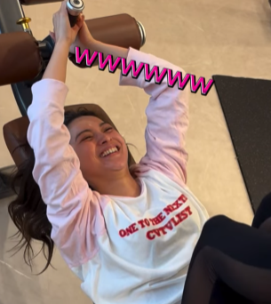 ゆきぽよ「腹筋割りたい！」宣言でファンから応援殺到！