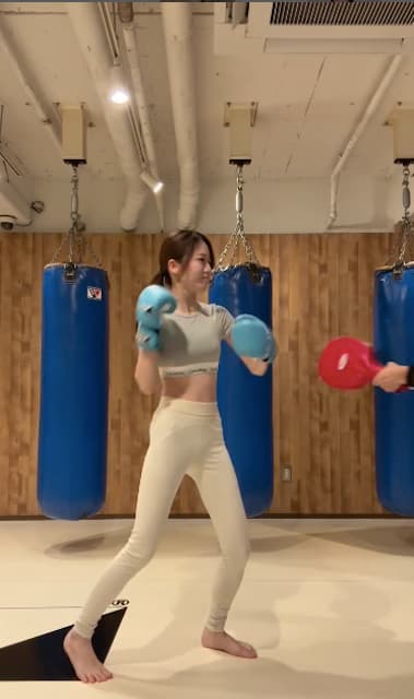 「まだまだ」川口葵が力強いキックボクシングの様子を投稿！