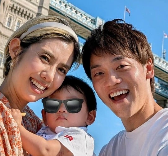 おばたのお兄さんと妻・山崎アナ、0歳息子の”幸せ感満載”3ショットが話題
