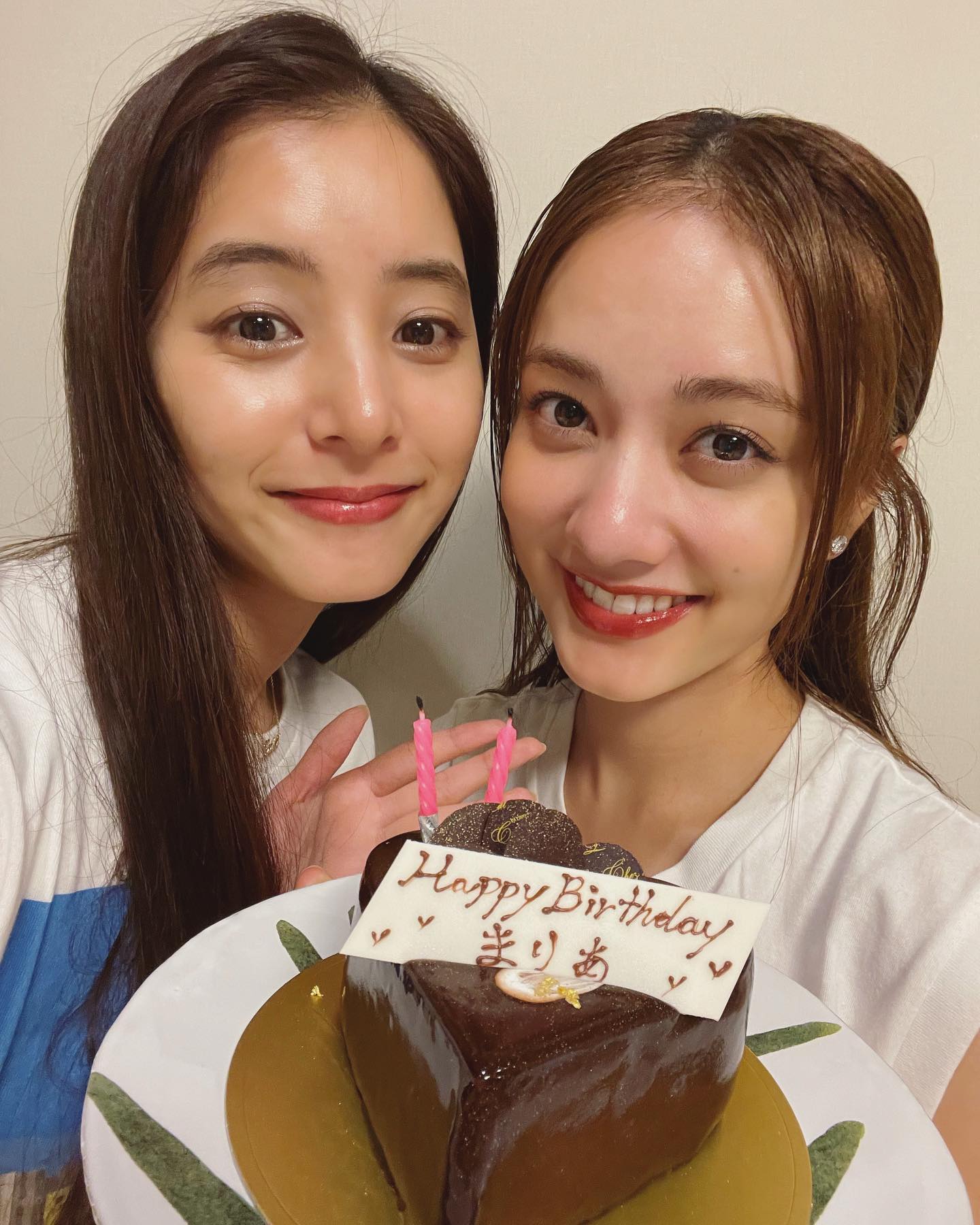 新木優子さんが谷まりあさんとのバースデーツーショットを披露！