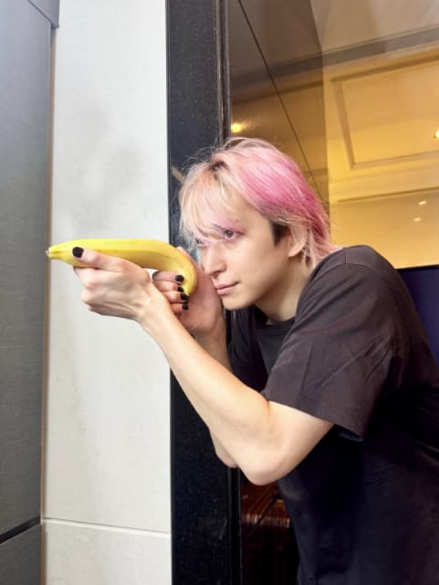 「今日も元気にいきましょー (^^)」Snow Man・佐久間大介が朝からバナナスナイパーに！？