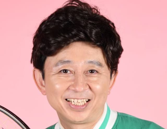 有吉弘行、“昭和アイドル風”に変身！ 「おばショット」「ブロマイドほしい」の声も