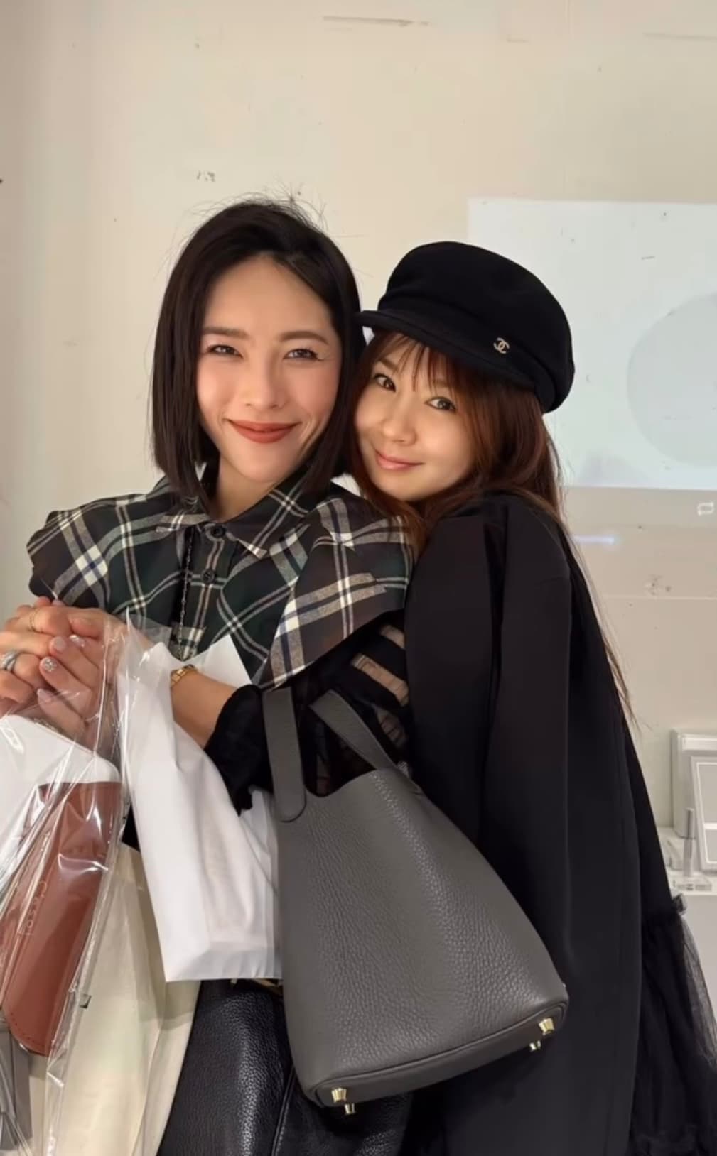 ほしのあき＆矢沢心、バッタリ遭遇2ショットにファン悶絶！「二人とも､カワイイ～イﾖ〜綺麗」