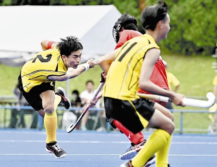 ホッケーは丹生が男女アベック優勝、男子はユース日本代表の司令塔・佐々木が獅子奮迅の活躍