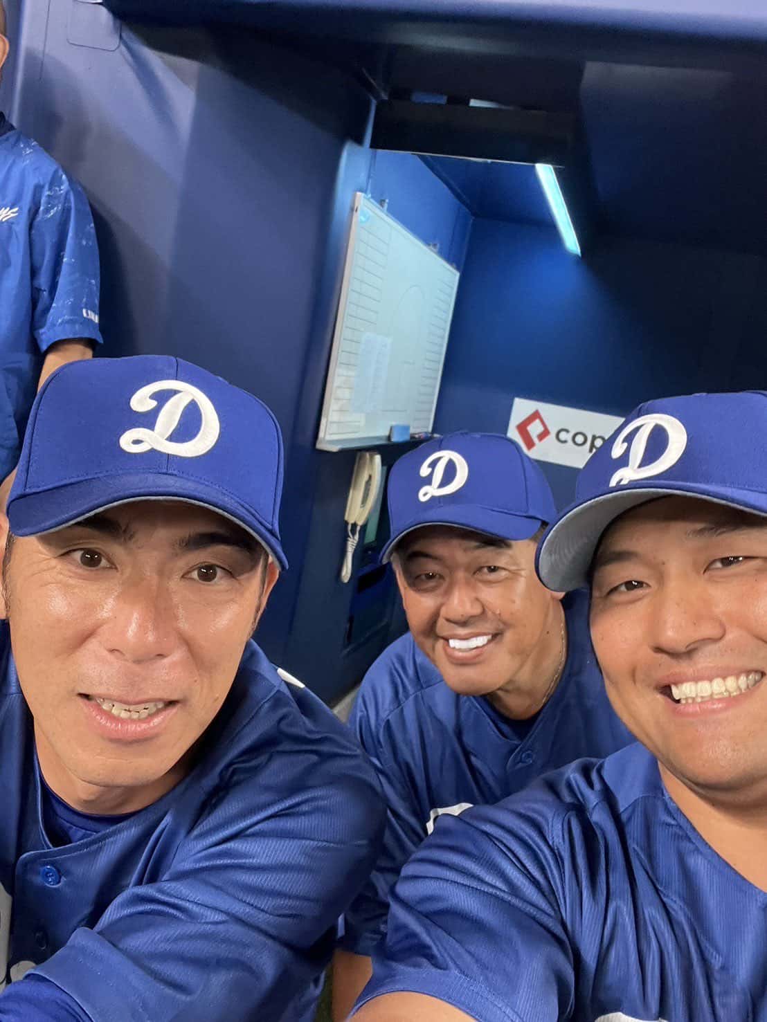 「レジェンドたちの宴」中村紀洋がOB戦でのオフショットを公開！