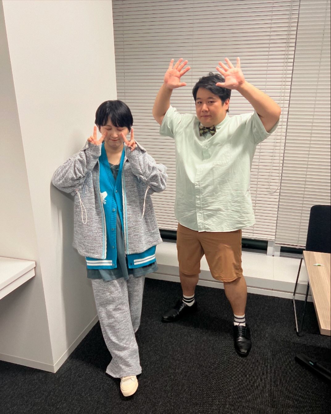 あの人気お笑いコンビが仲睦まじい様子を公開