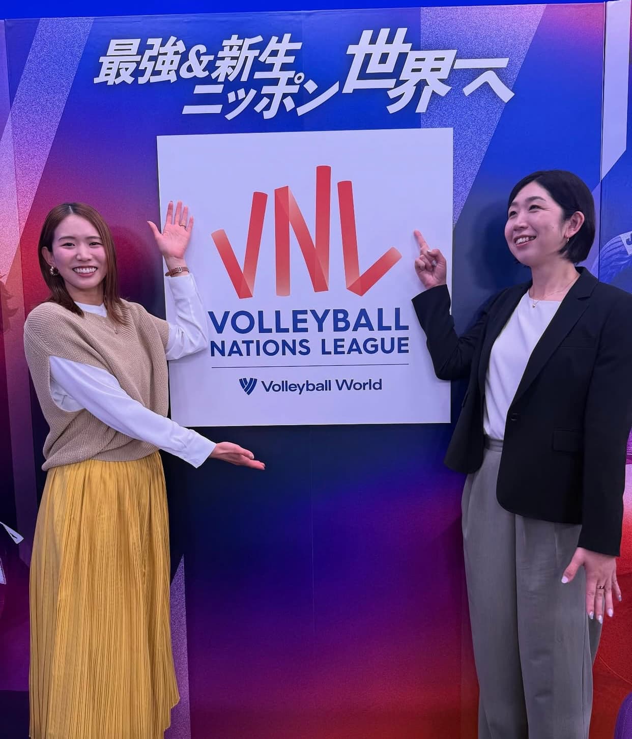 古賀紗理那の笑顔＆上品コーデにファンうっとり！「めっちゃ可愛い」