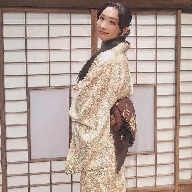 山崎真実、着物姿の