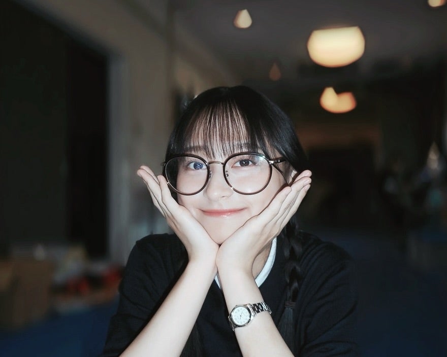 眼鏡姿が可愛すぎる…影山優佳　役と向き合った日々を振り返る