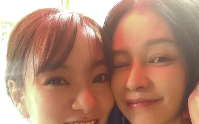 保田圭とビビアン・スーは頻繁に会えないけど、お互いの心にはいつも相手がいる。