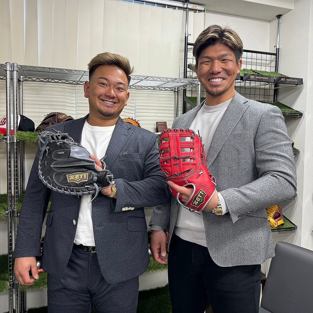 オリックス・バファローズの森友哉、頓宮裕真がゼット本社でグラブのこだわりなど語る！⚾︎