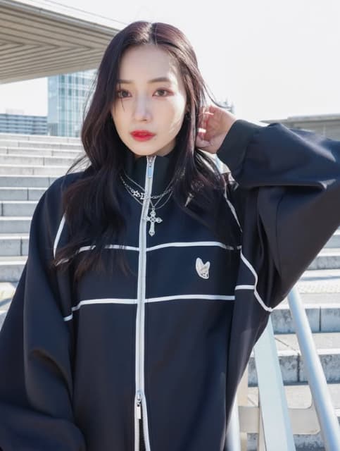 「お美しい、、」「綺麗」元NMB48・村瀬紗英が最新ショットを披露！