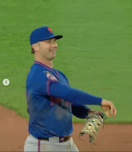 ピート・アロンゾ、送球ミスのリベンジを果たしウキウキ！