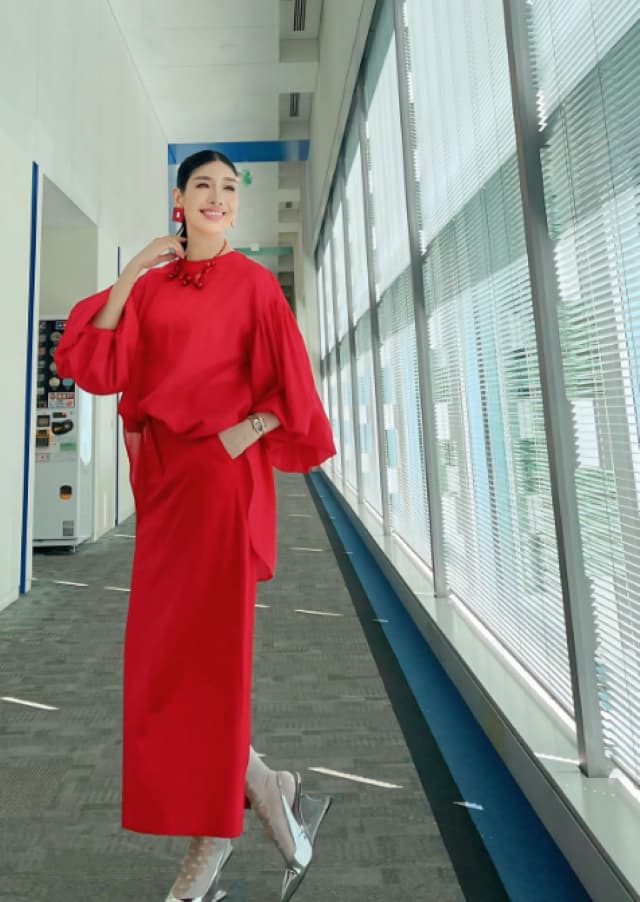 アンミカがヒロミの還暦を祝う「還暦おめでとうございます」