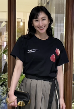 浅田舞、香港からの投稿にファンも大興奮！「秋の装いも美しすぎる」と話題に！！