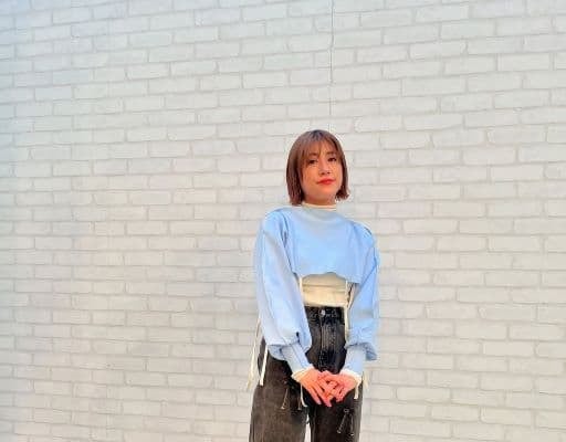 IMALU、リボンがいっぱいのデニムコーデで”とても懐かしくて嬉しかった”ことを明かす！