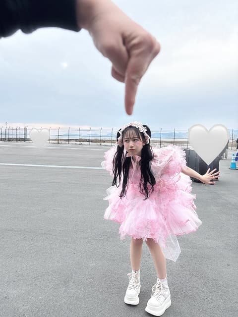 「おおきにでしたっ」FRUITS ZIPPER 松本かれんがキュート&ユニークショットで感謝！