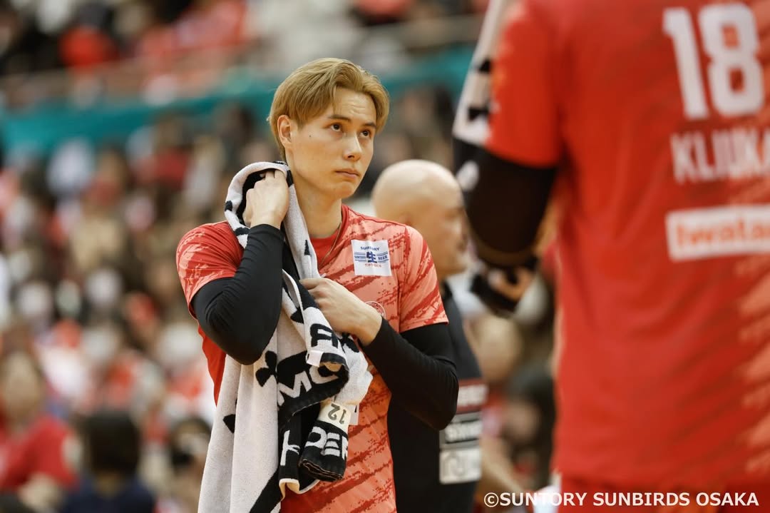 バレーボール日本代表、髙橋藍が試合の一コマを公開