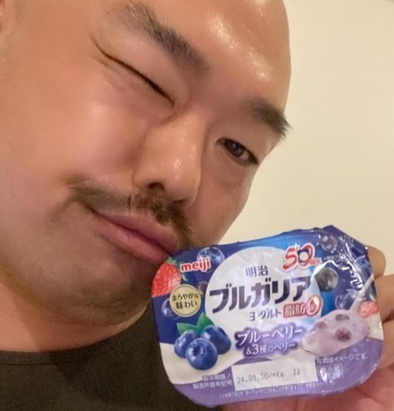 クロちゃん　ダイエット中！夜ご飯はシンプルにヨーグルトで胃をリセット