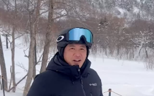 五十嵐亮太、『この後雪合戦やろうかと…』肩慣らしが一発命中！