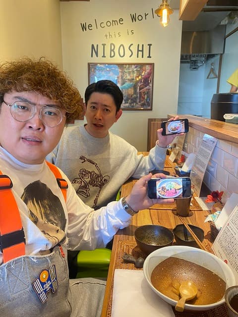 生前のラーメン!?マユリカ 中谷が激ウマラーメン店で独特ツーショットを投稿