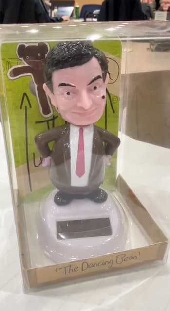 ハナコ秋山、大好きなMr.◯◯◯のグッズをゲット！