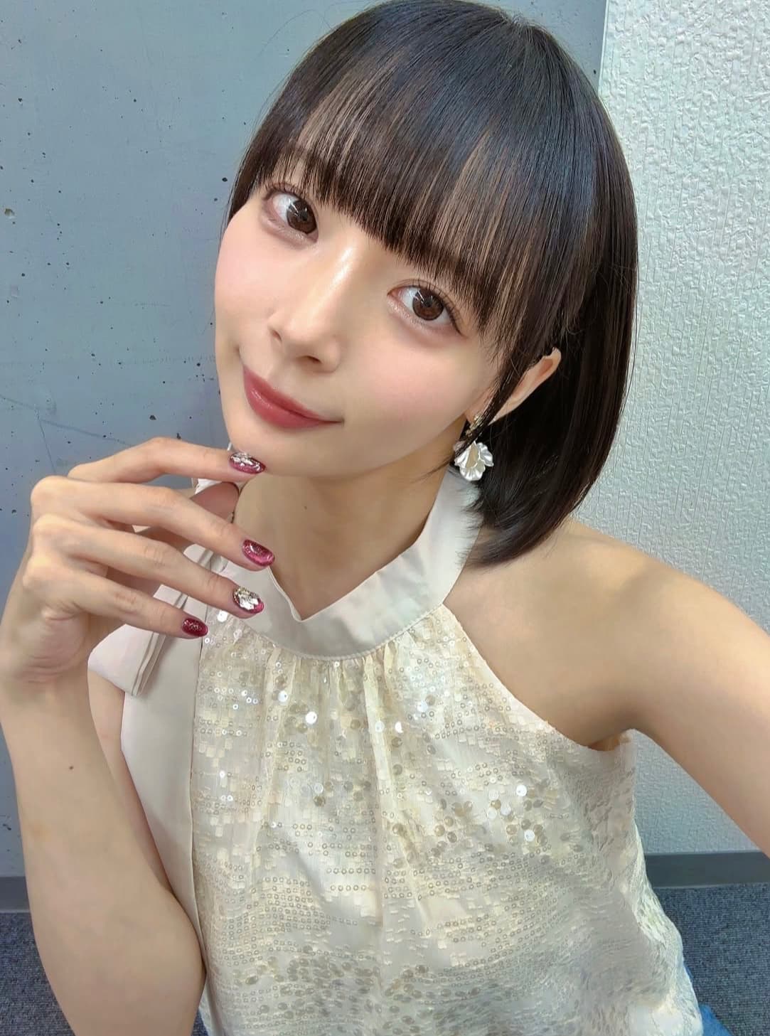 岡田紗佳、最新ネイルショットにファンうっとり！「これまたゴージャスやな〜」