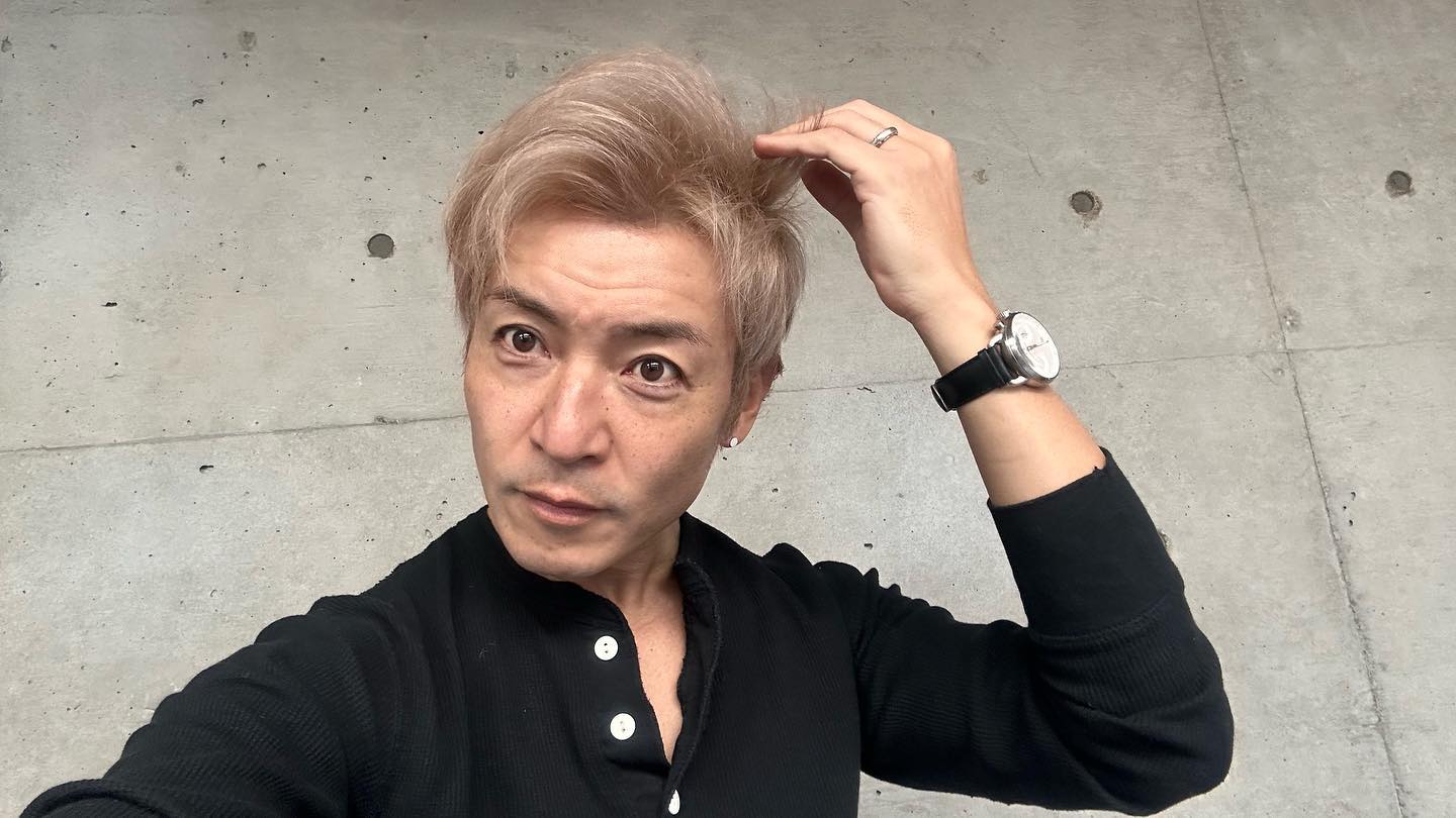 つるの剛士 ヘアカラー後の姿公開✨「めっちゃんこかっくいい🙌」「似合ってます👍✨」
