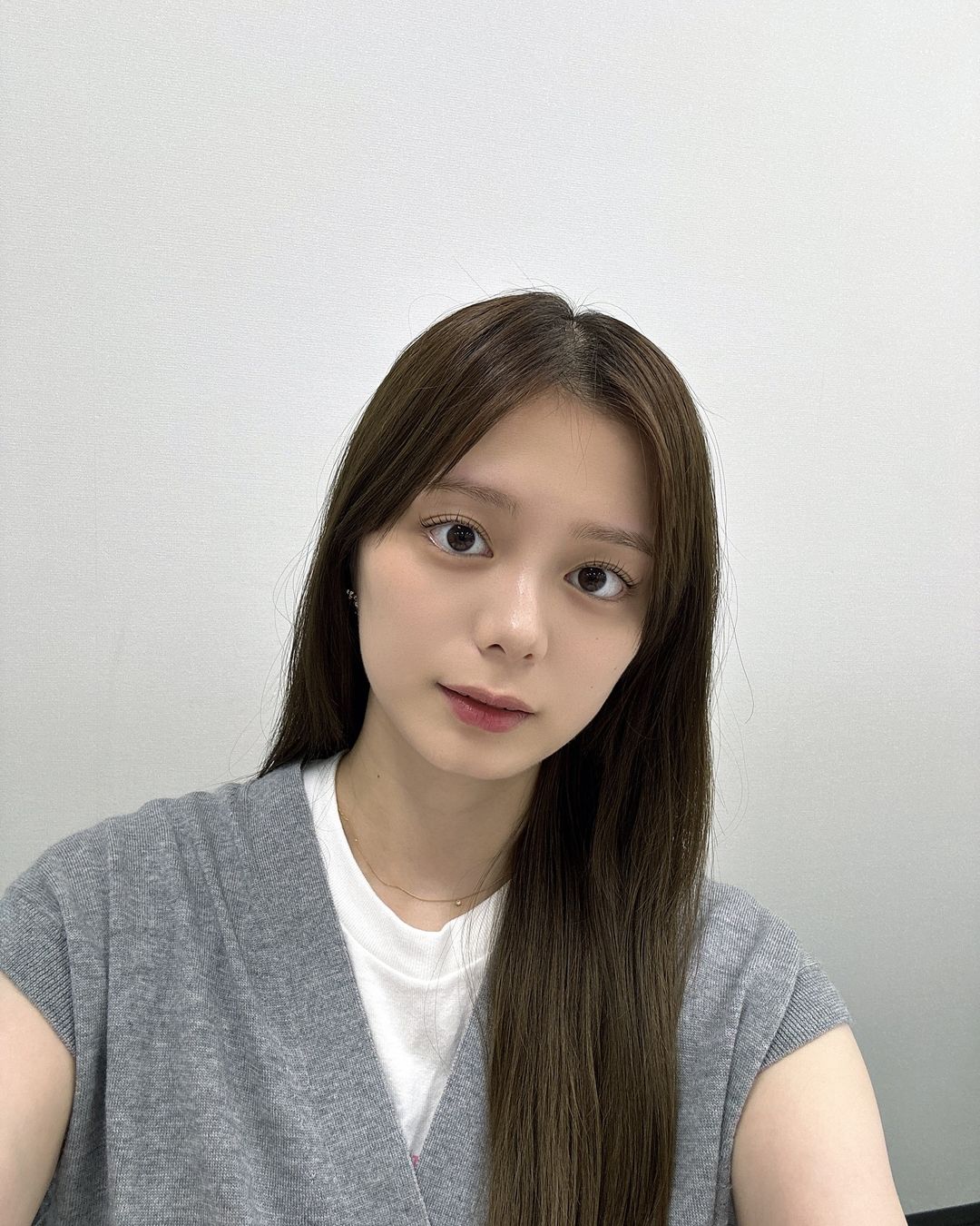 「タグ付けしてくれるのありがたすぎる‼︎✨」紺野彩夏 今年の夏服コーデを一挙紹介！