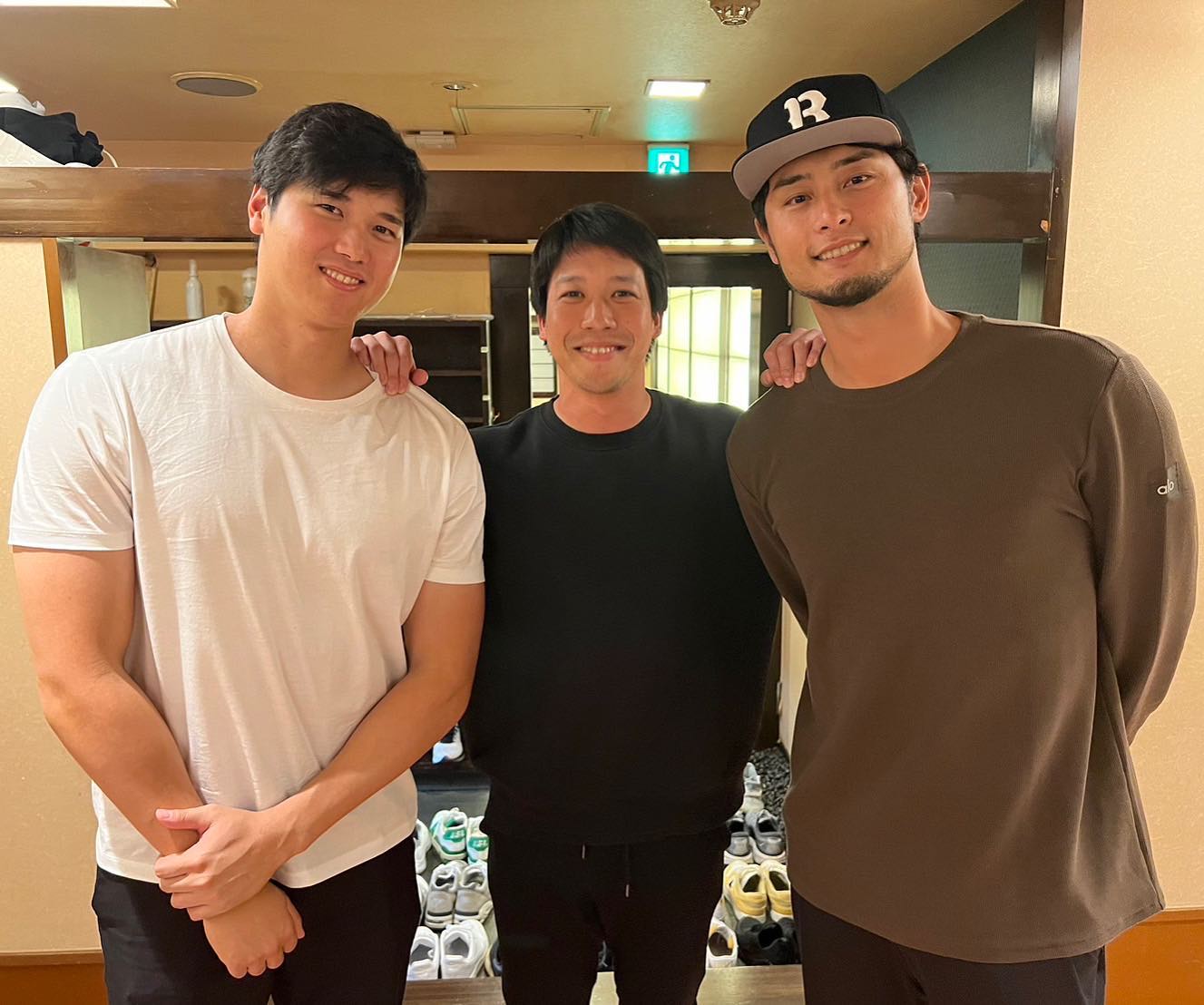 山田哲人が大谷、ダルとの3ショットを公開🤳あのチームメイトからもコメント!