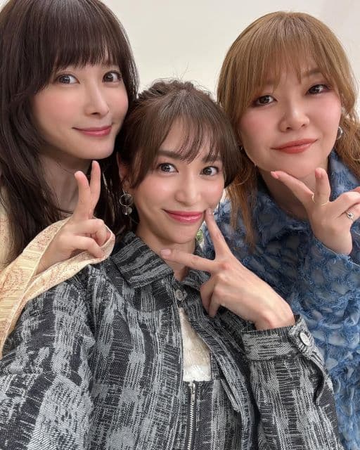 「はよまた集まりたいなーの人たち」大島麻衣、北乃きい＆紅しょうが・稲田美紀との3ショットにファンから反響！