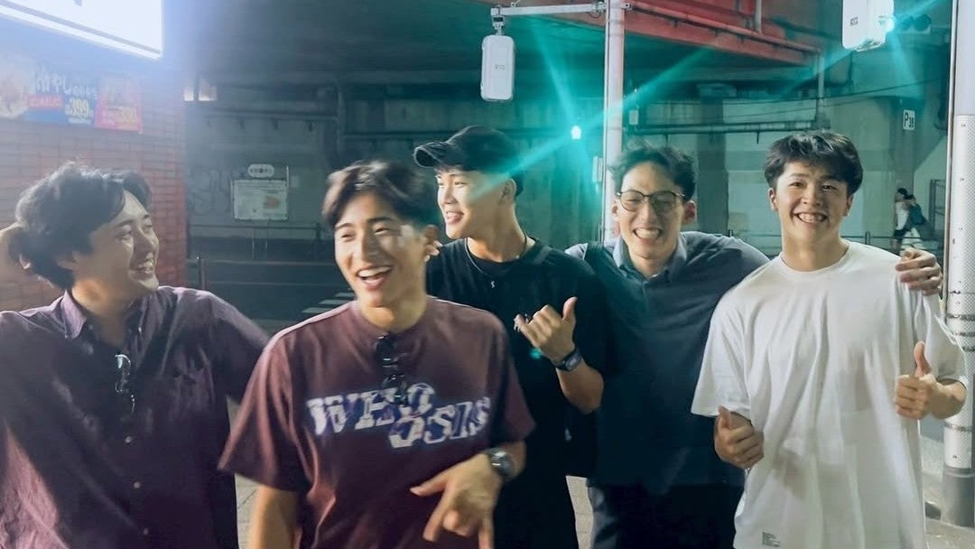 笑顔と別れの夜…仲間に託す“異国での挑戦”