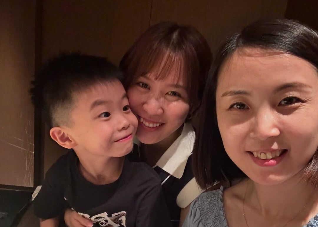 再会に笑顔！卓球・平野美宇、恩師と幸せあふれるひととき