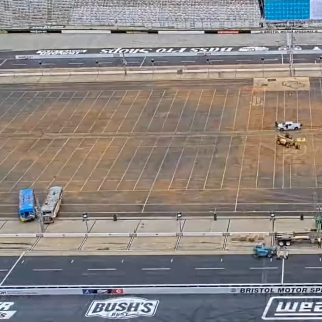 サーキット場が野球場に!? MLBが投稿したタイムラプス動画が話題に