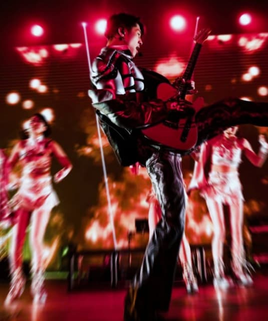 ギタリストMIYAVIが上海ライブで人生初の経験⁉