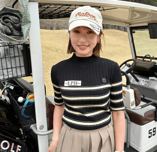 「かわいい、似合ってますよ！」美女ゴルファー、女子からも絶賛される美コーデ・くるくるお披露目ムービーを公開！「可愛すぎるて」