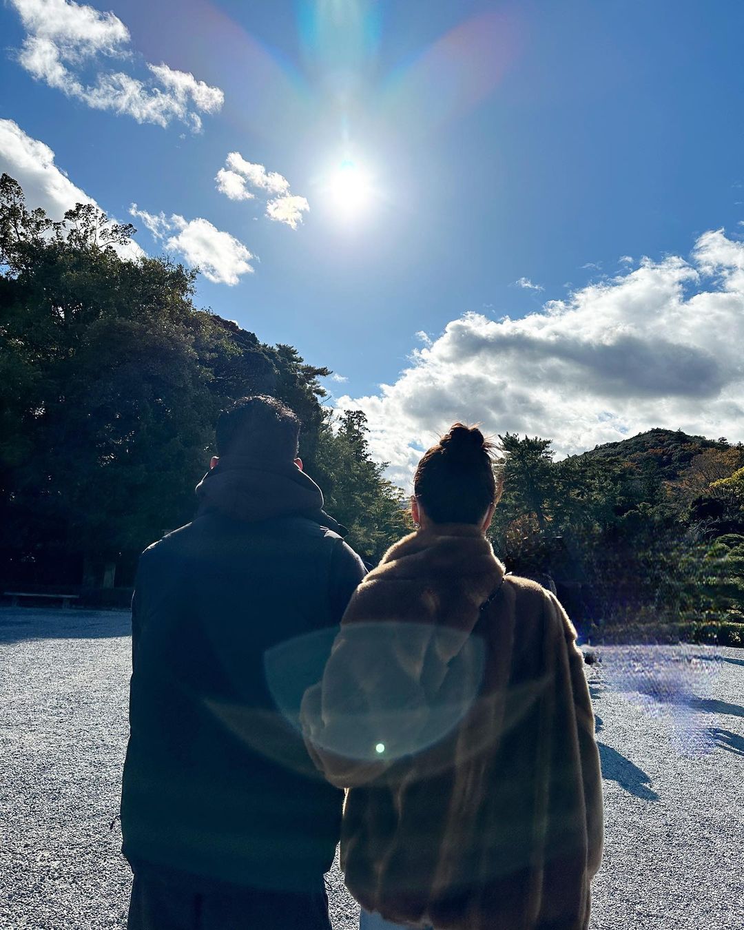 近藤千尋 夫婦でお伊勢さん⛩「また仕事で来れて幸せだったなぁ💕」