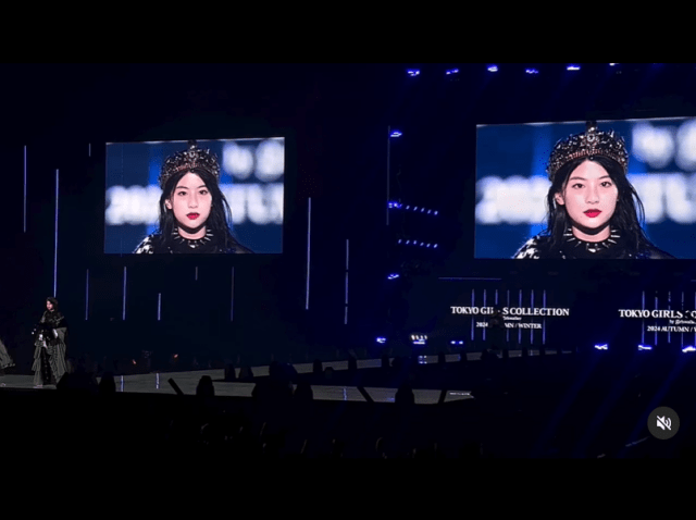 「圧倒的オーラ」TGC出口夏希モノトーン女王様ランウェイ👑