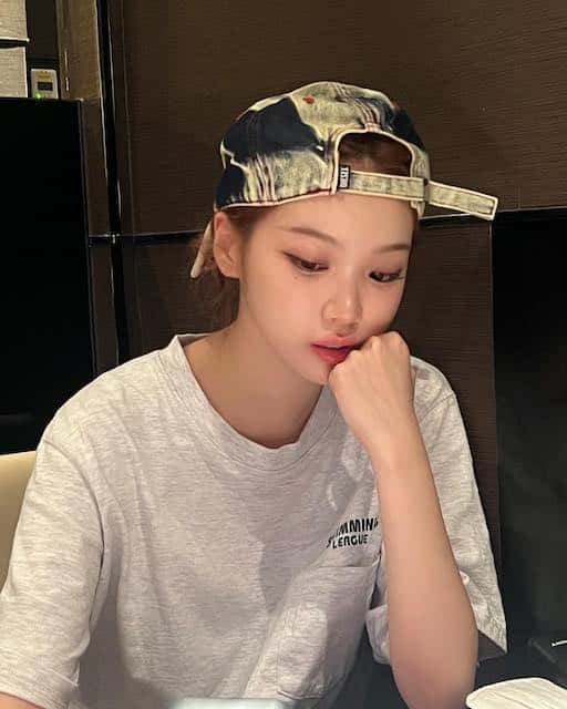 LE SSERAFIM・チェウォンがオフショットを披露✨