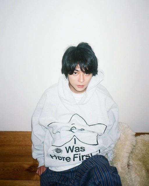 佐藤勝利、可愛くてカッコいい最新ショットを公開