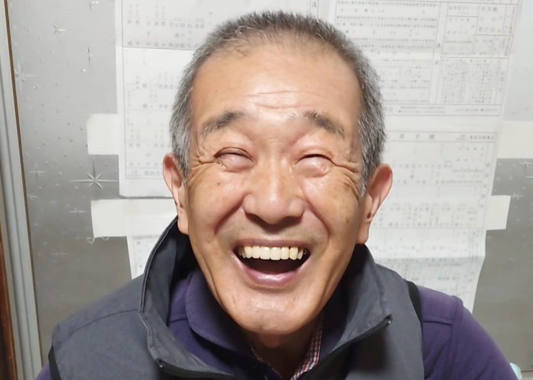 「笑顔がすべてを語る」真夏の寄席で見せた師匠の姿に反響「最高の笑顔」