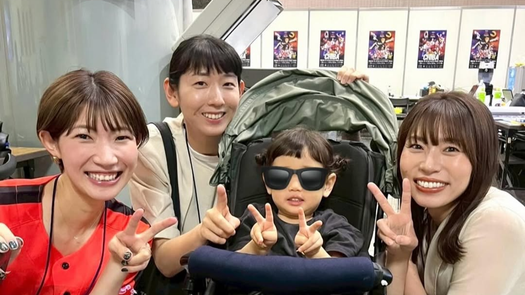 思いがけない再会にほっこり♡新鍋理沙、えばさん親子とばったり遭遇