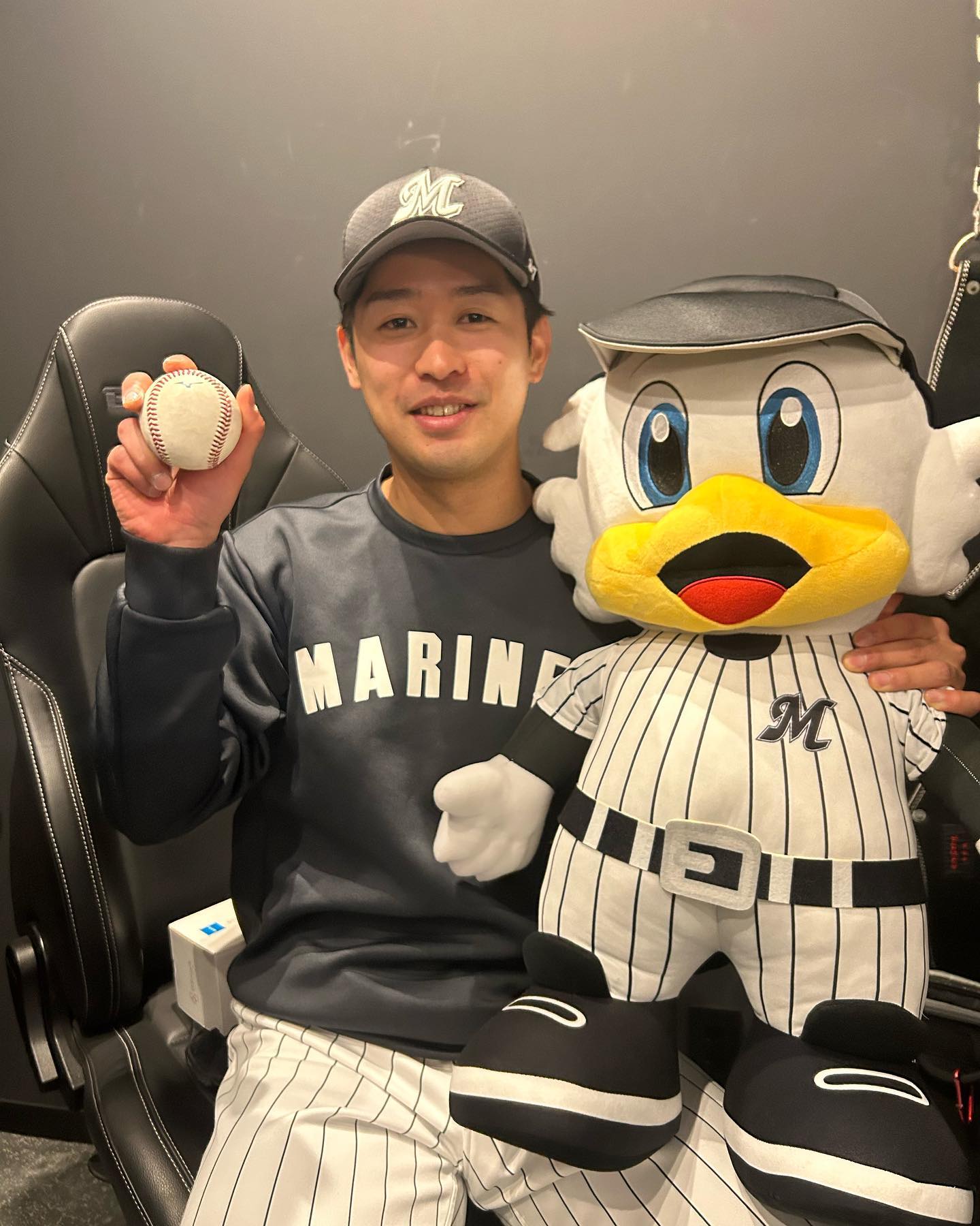 千葉ロッテマリーンズ - 千葉ロッテ 初代マーくん ぬいぐるみ 超レア物 千葉ロッテ 初代マーくん ぬいぐるみ 超レア物
