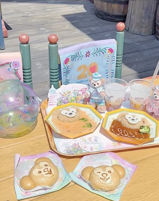 元NGT 48の中井りかが可愛いディズニーフードを堪能