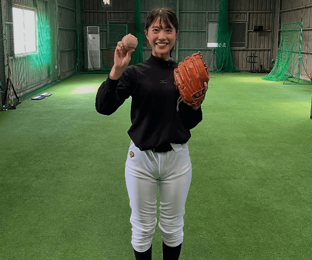 「感動…」美女スポーツキャスター、投球100kmチャレンジの結果発表！美ショット＆自己ベスト更新報告にファン感激