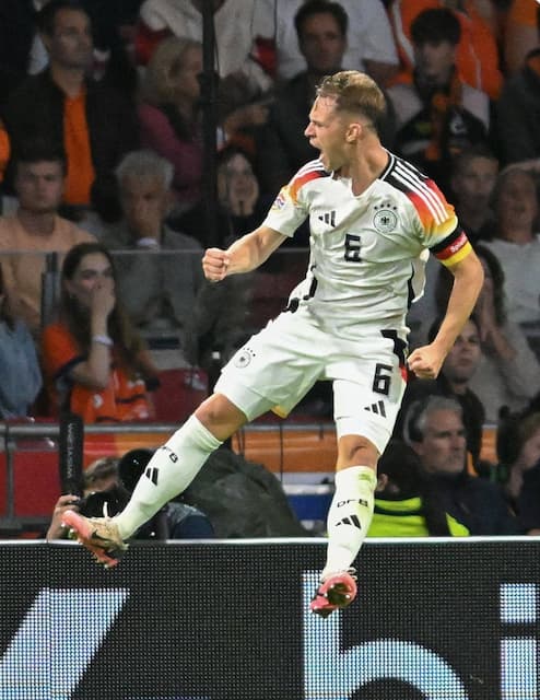 バイエルン キミッヒの主将初ゴールに喜びの声！